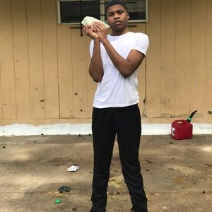 Meet your Posher, Xavier